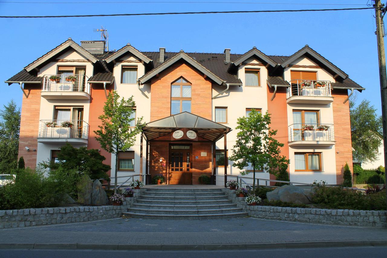 Hotel Linder Malnia Exterior photo